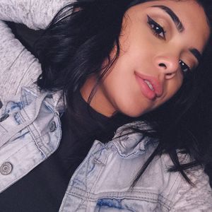 Meet your Posher, Anny